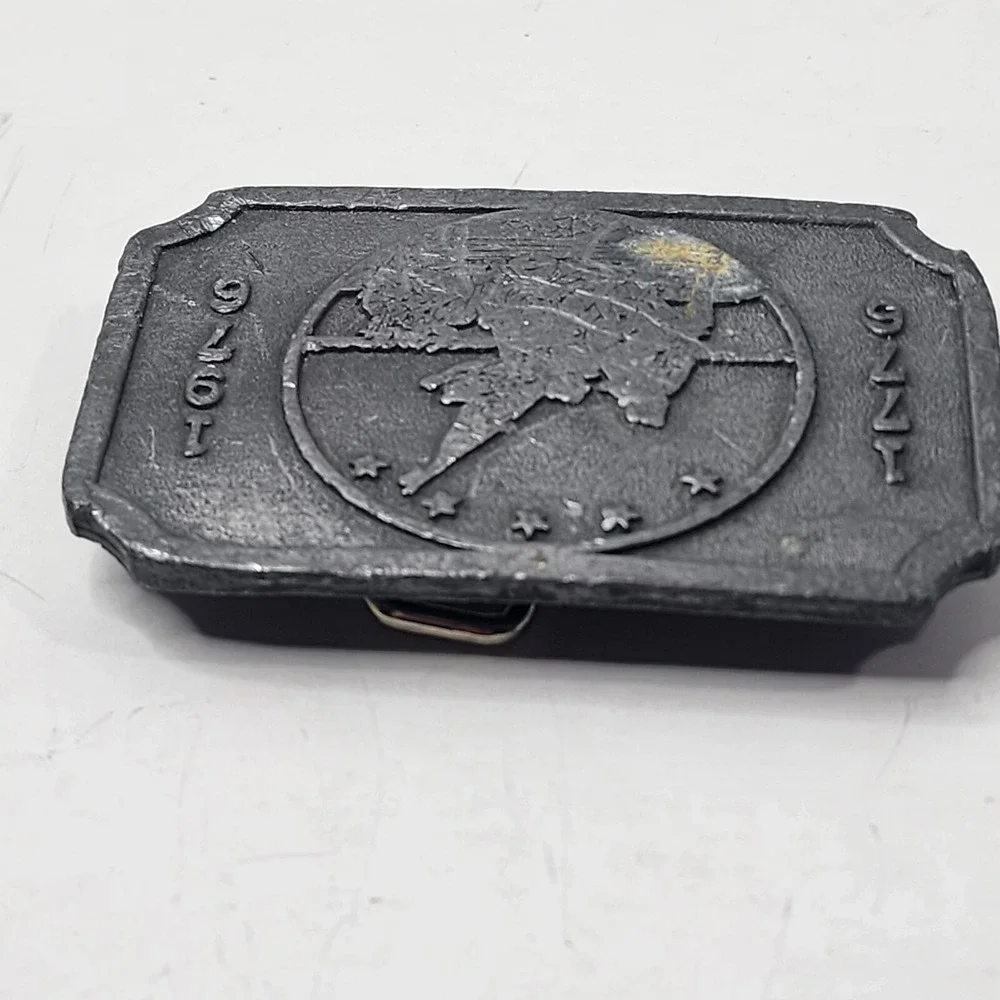 Hitline USA this vintage